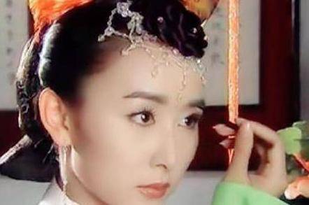 画眉为何纹眉的普通女生居多，而女明星却很少纹眉，看完你就会明白！