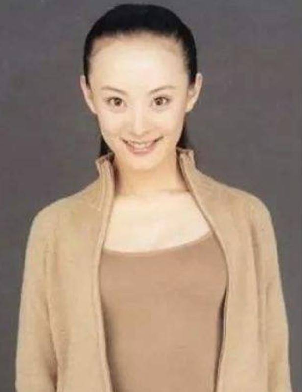 发型没有了“铁刘海”，这五位女明星还是你心目中的女神吗？