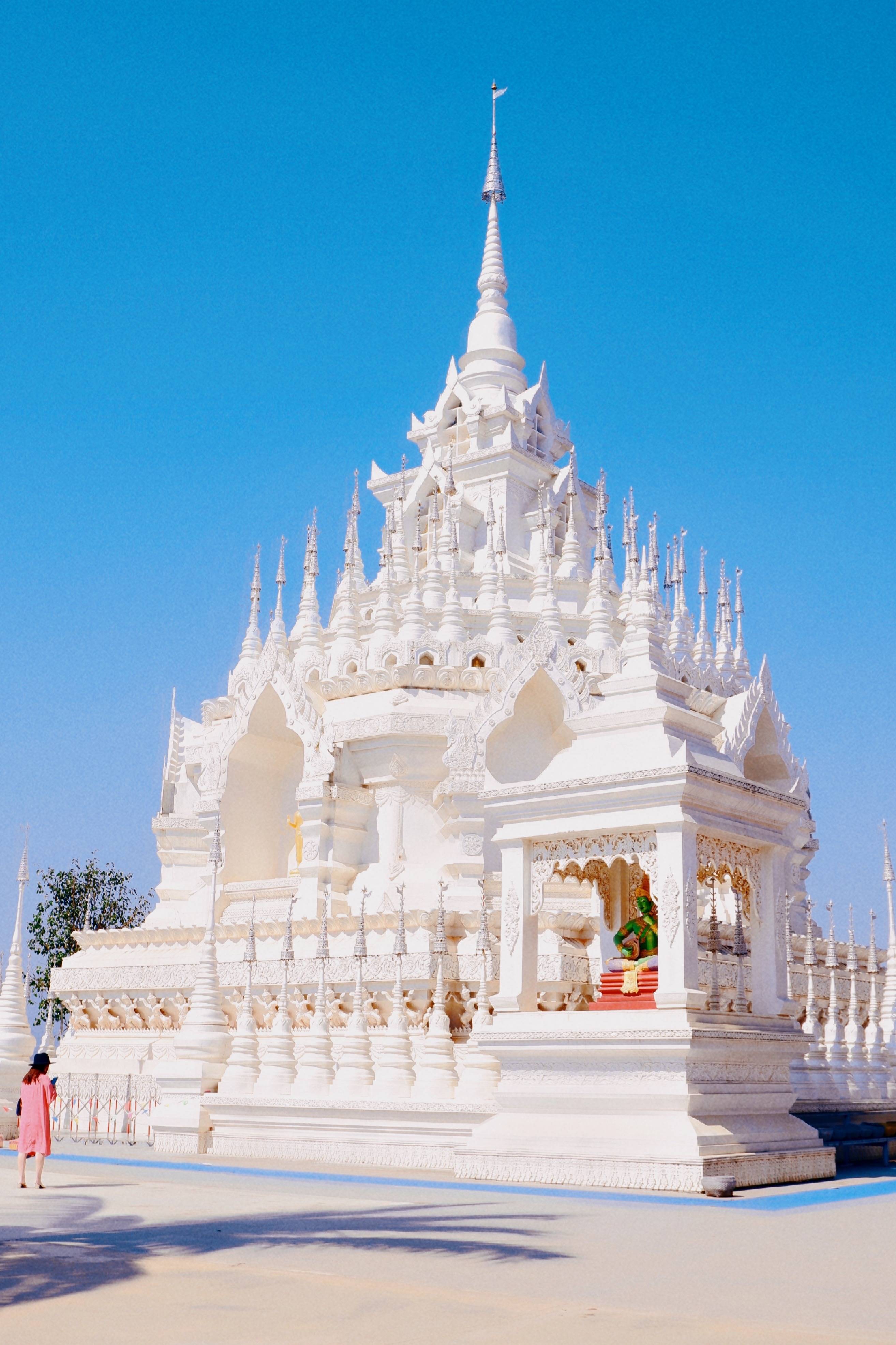 原创云南边境城市发现一座千年白塔始建于唐代供奉舍利走红网络