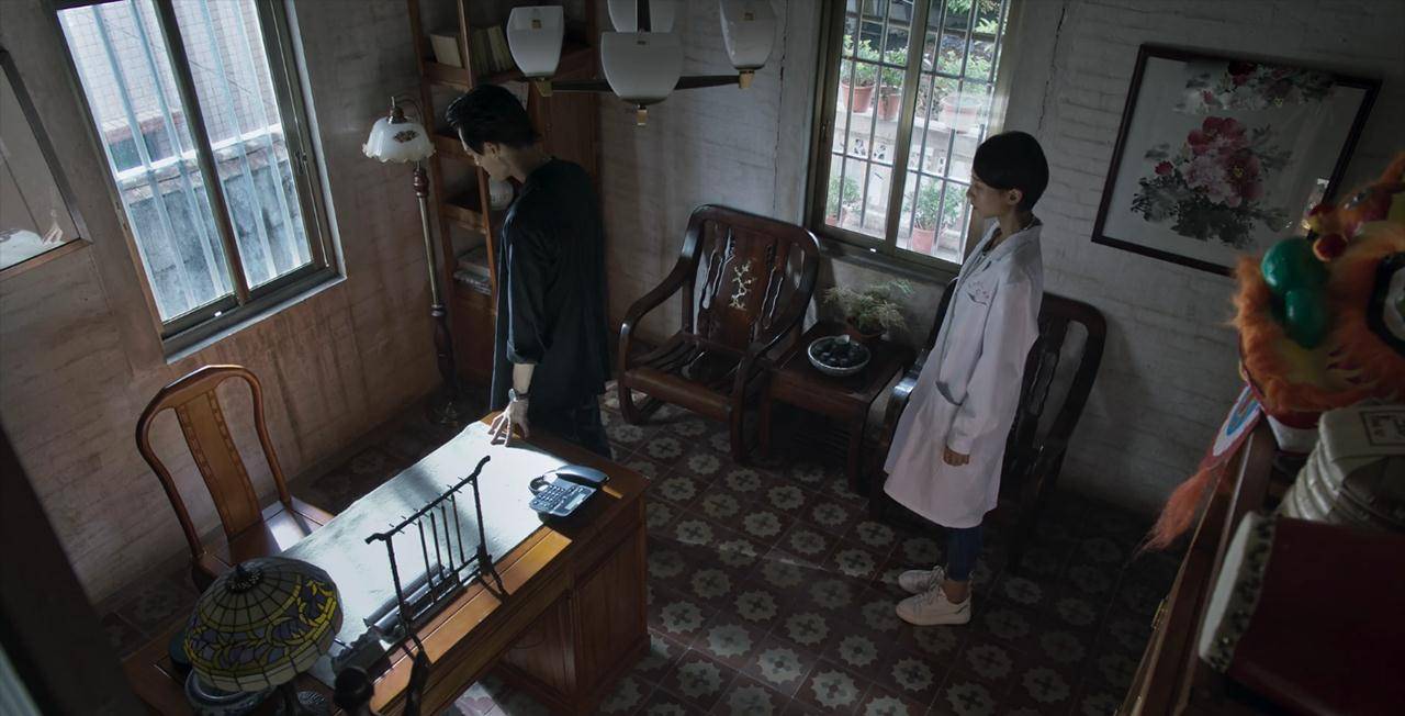 马雯|《破冰行动》剧情频现漏洞，即使导演辩解，其观点也站不住脚