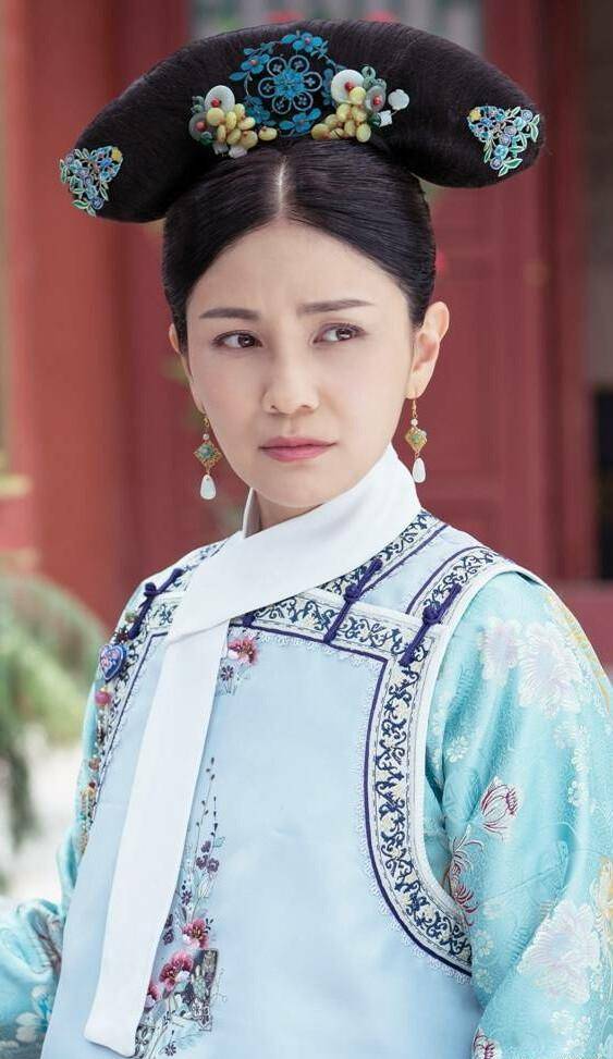 乾隆朝唯一行过册封礼的皇贵妃,竟也无缘帝陵_弘历_纯惠皇贵妃_格格