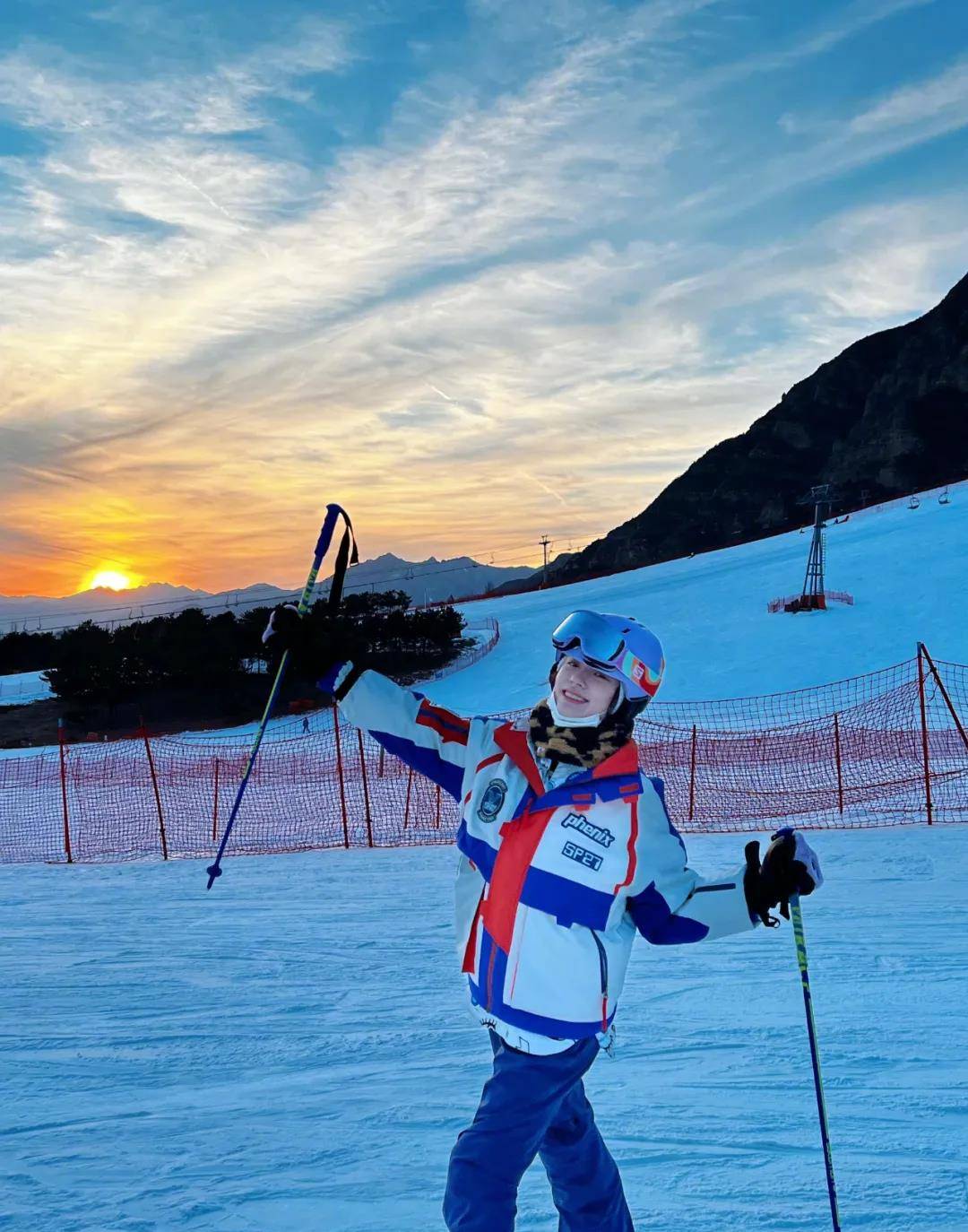 冰雪梦回《青2》,滑雪场甜心虞书欣的氛围感拿捏了