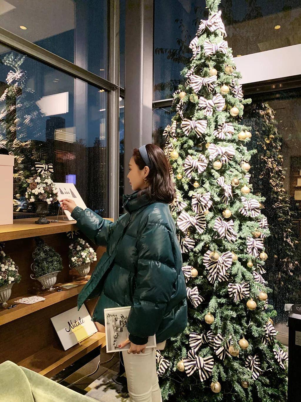 冬日 色彩美学!拒绝沉闷,冬日时髦穿搭有术