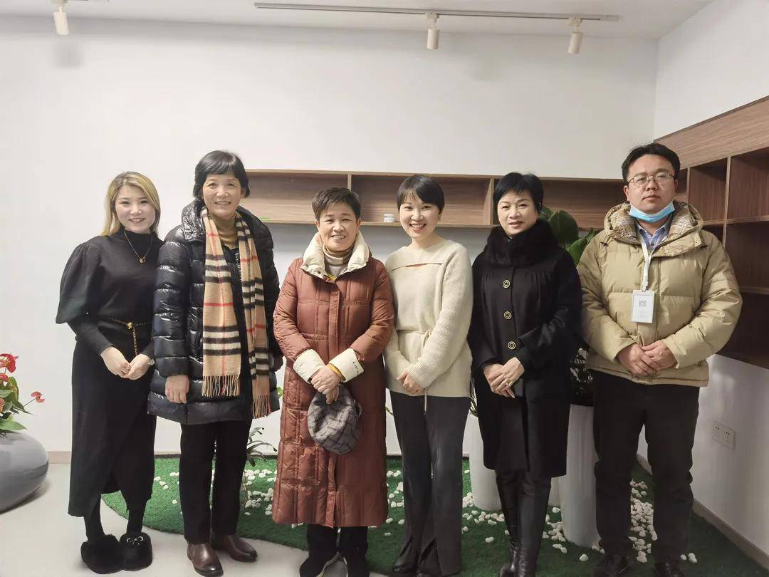 区科产局张琳书记,谢群副局长一行莅临海创云调研送温暖_企业_张书记