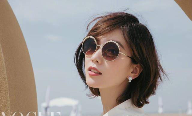 发型刘诗诗为什么又“火”了,只因怀孕后剪掉十年长发,瞬间年轻10岁