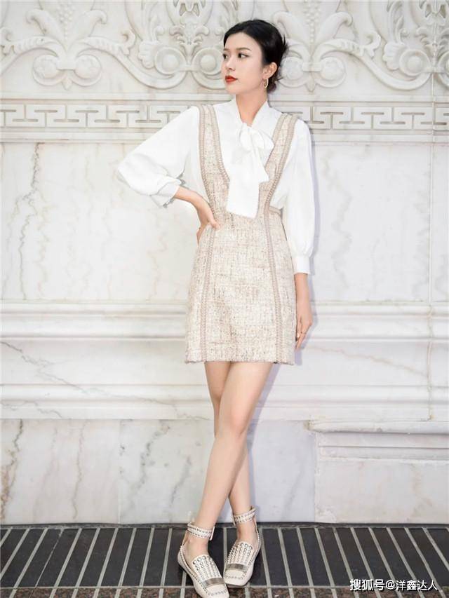 姐妹 春天，解锁“A字裙”的正确穿法，这样来搭配上衣、鞋子！