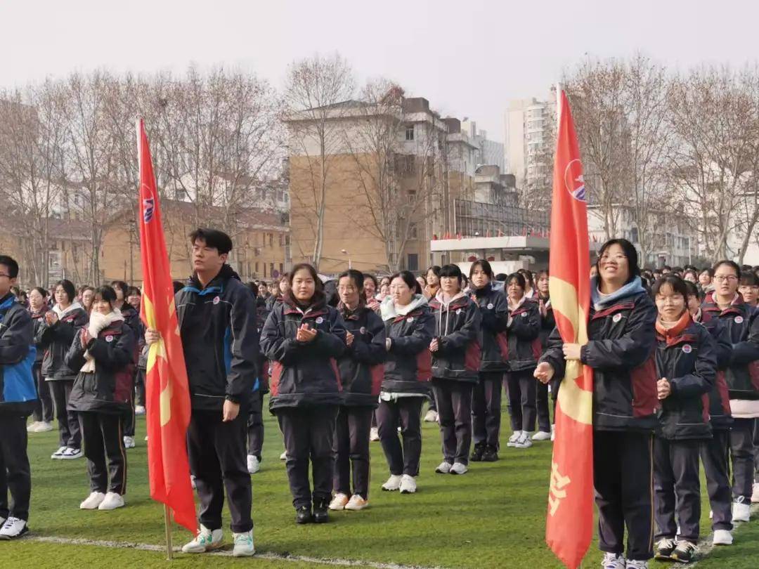 南京市秦淮中学:开学典礼上的年度热门花落谁家