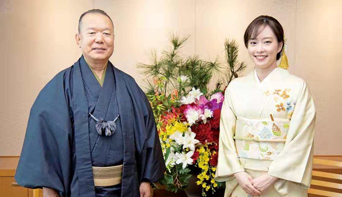 石川佳纯穿和服亮相,美艳不可方物!