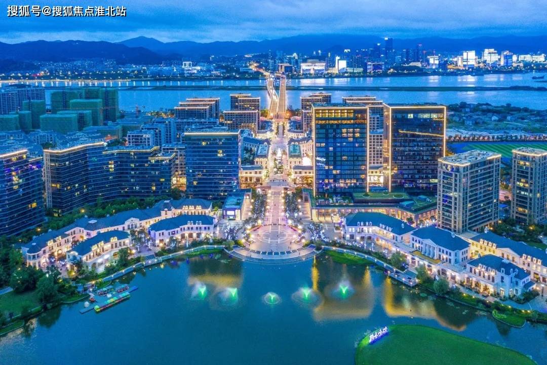 如心小镇,是绿城小镇集团在舟山的扛鼎力作,曾经是晒盐荒岛的长峙岛