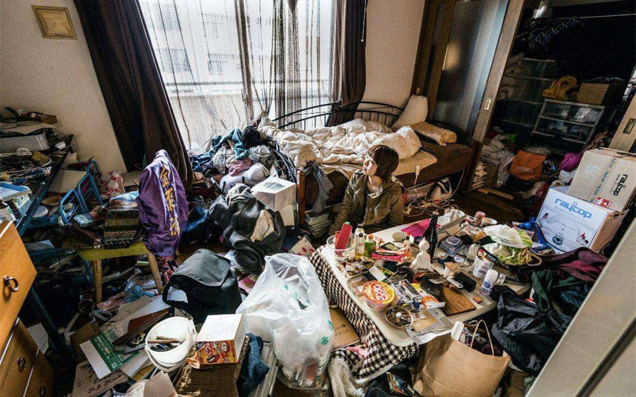 日本23岁啃老族,宅家5年不出门,为何他们不工作也能过得很好?