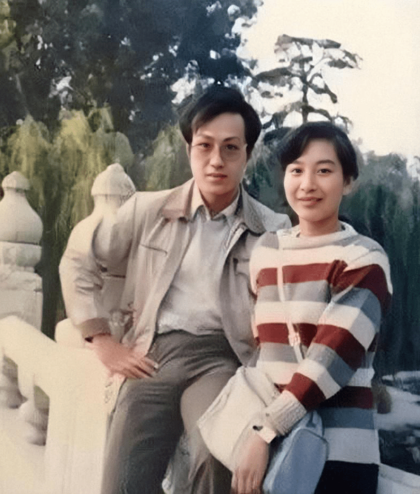 原创罗京去世13年妻子改嫁富商儿子去了美国母亲至今不知死讯