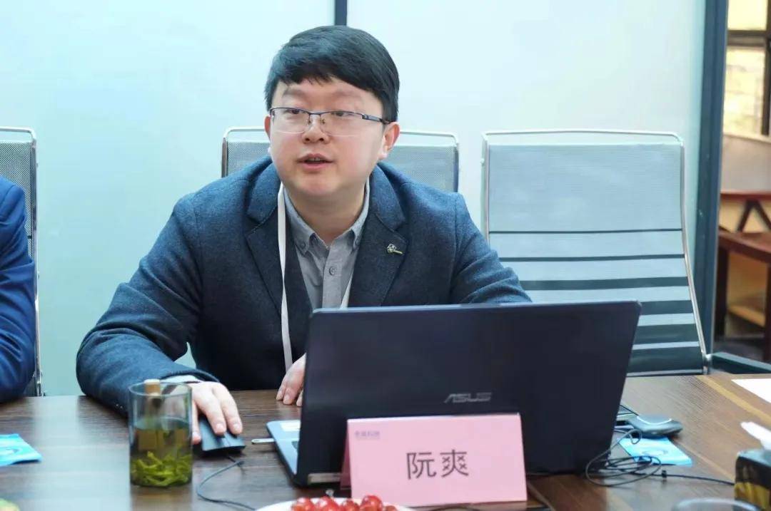 襄阳市樊城区委书记郭方芳一行莅临思高科技调研指导_数字化_发展