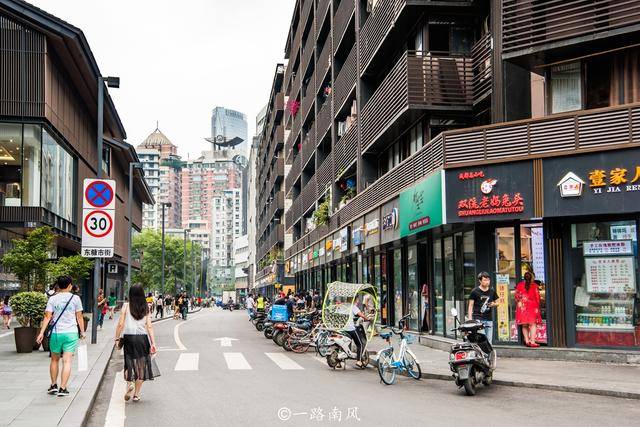 历史|实拍成都太古里，看看这个网红景点是什么样子