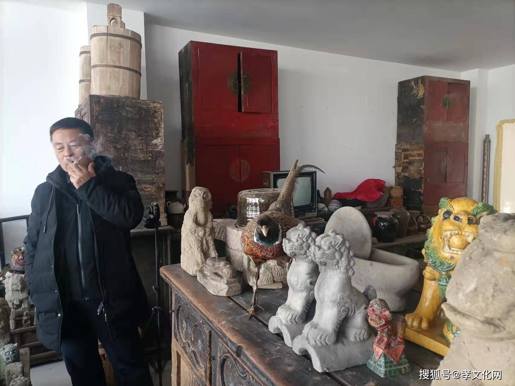 陕北民间收藏家李建军民俗收藏情怀
