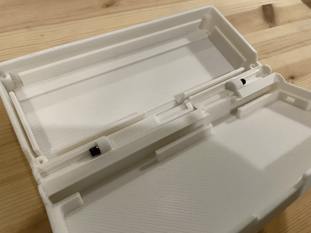 用树莓派Zero 2 W打造一台掌上电脑，劲道十足的48键、3D打印机箱