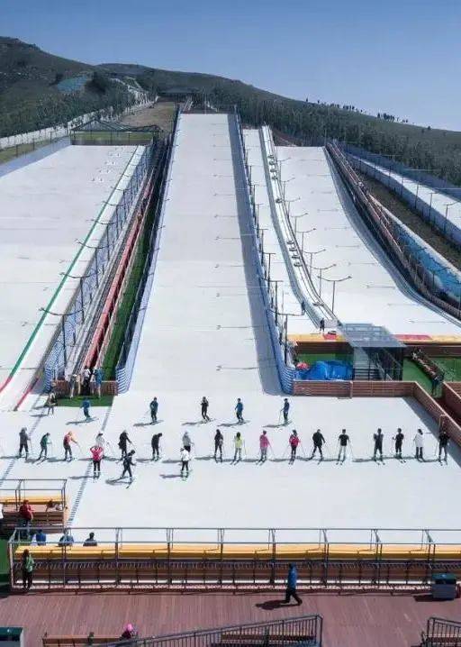 來源:雲門山四季滑雪場,青州文旅- 泰安徂徠山滑雪場 -徂徠山滑雪場