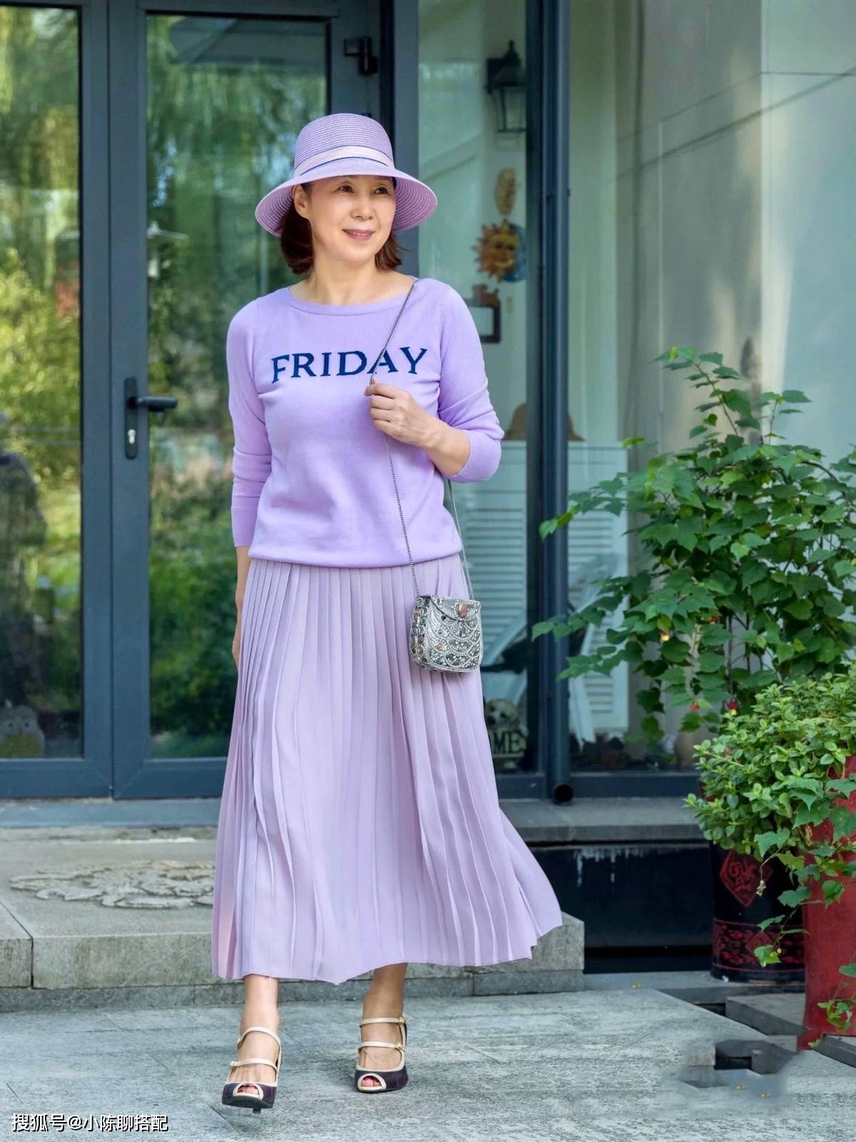 设计 春季建议少穿阔腿裤，显瘦又百搭的“迷笛裙”让你美得更优雅