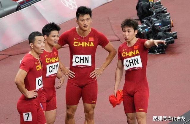 乌贾|恭喜苏炳添！夏奥男子4×100米接力：英国成绩取消，中国递补铜牌