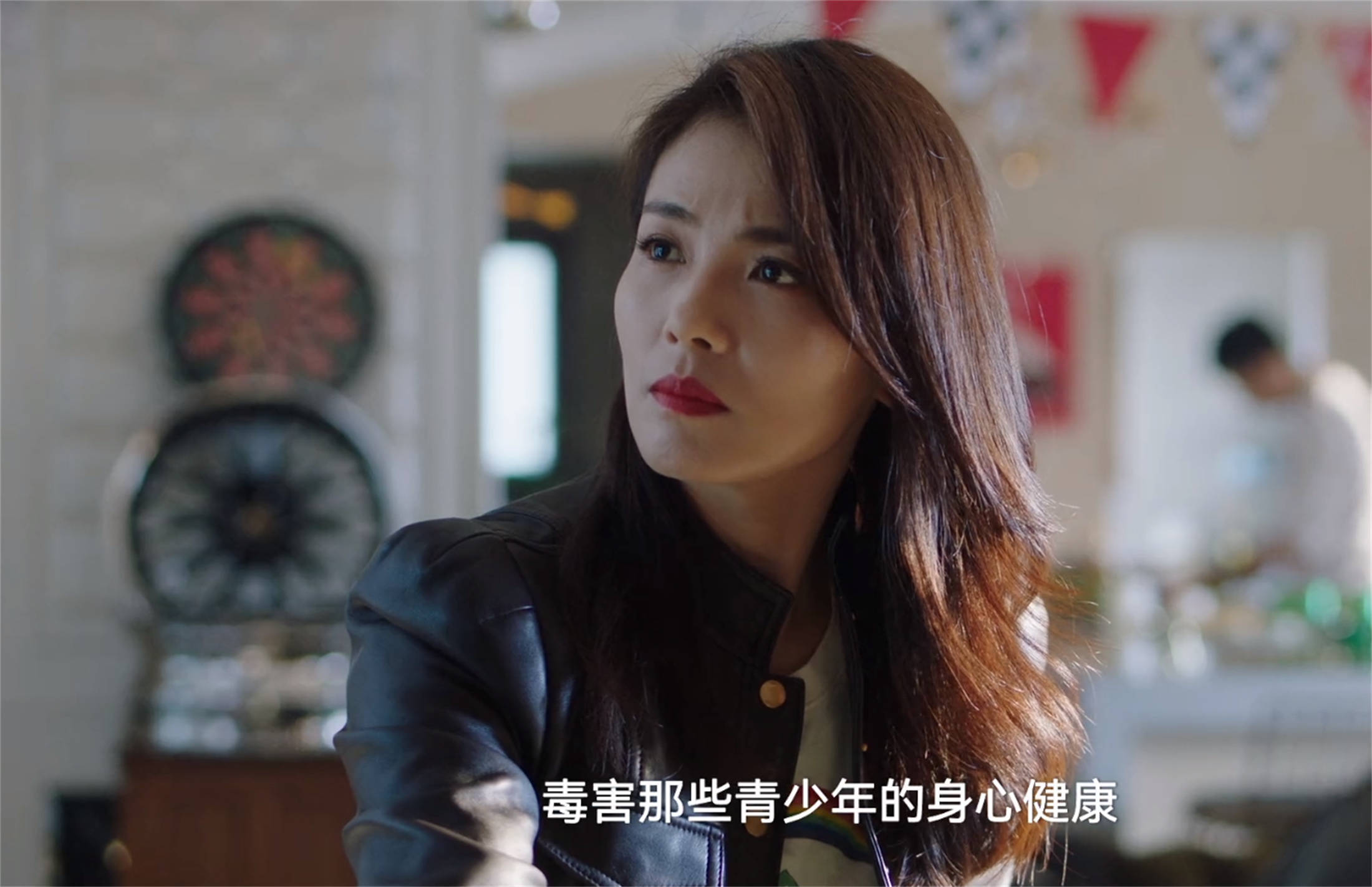 多比|假日暖洋洋2：孔令麒与程蔓，互相救赎的姐弟恋，又甜又爆笑