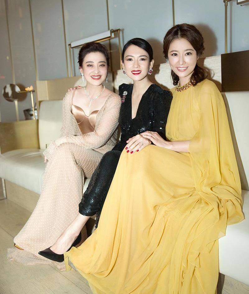 刘涛更林心如美得真天然,同框小2岁刘涛更显年轻,就连章子怡都被艳压