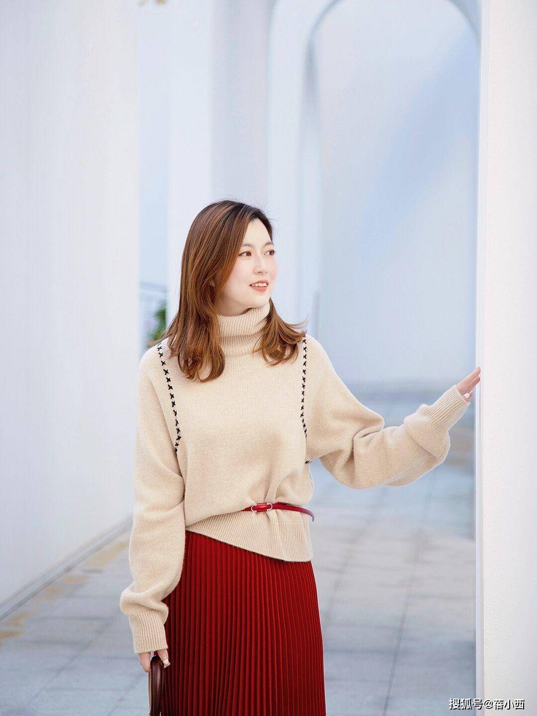 颜色 单穿“毛衣”太单调乏味?试试这些博主的穿搭技巧,造型更有亮点