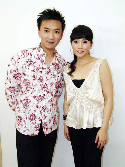 歌手朱桦的老公是谁?图片