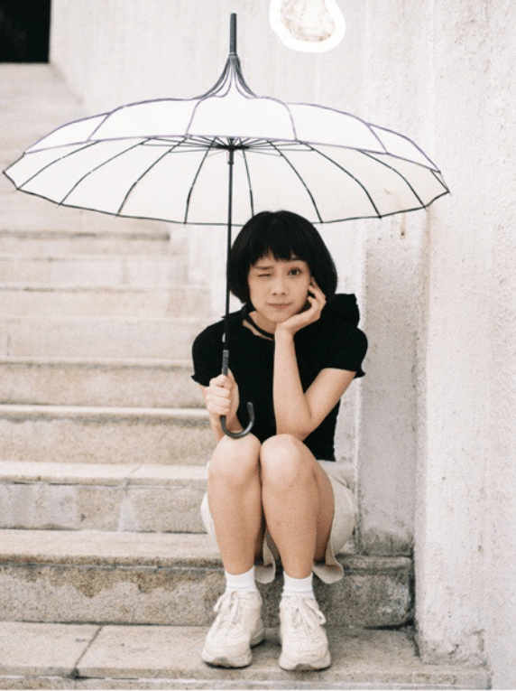 初恋 于正旗下鲁照华，眉清目秀，每个男孩心中的“初恋短发”女神