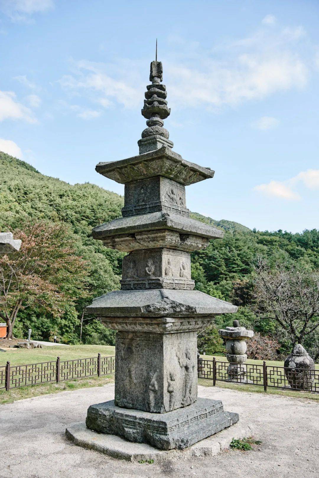 韩国实相寺百丈庵三层石塔_寺院_统一_唐代