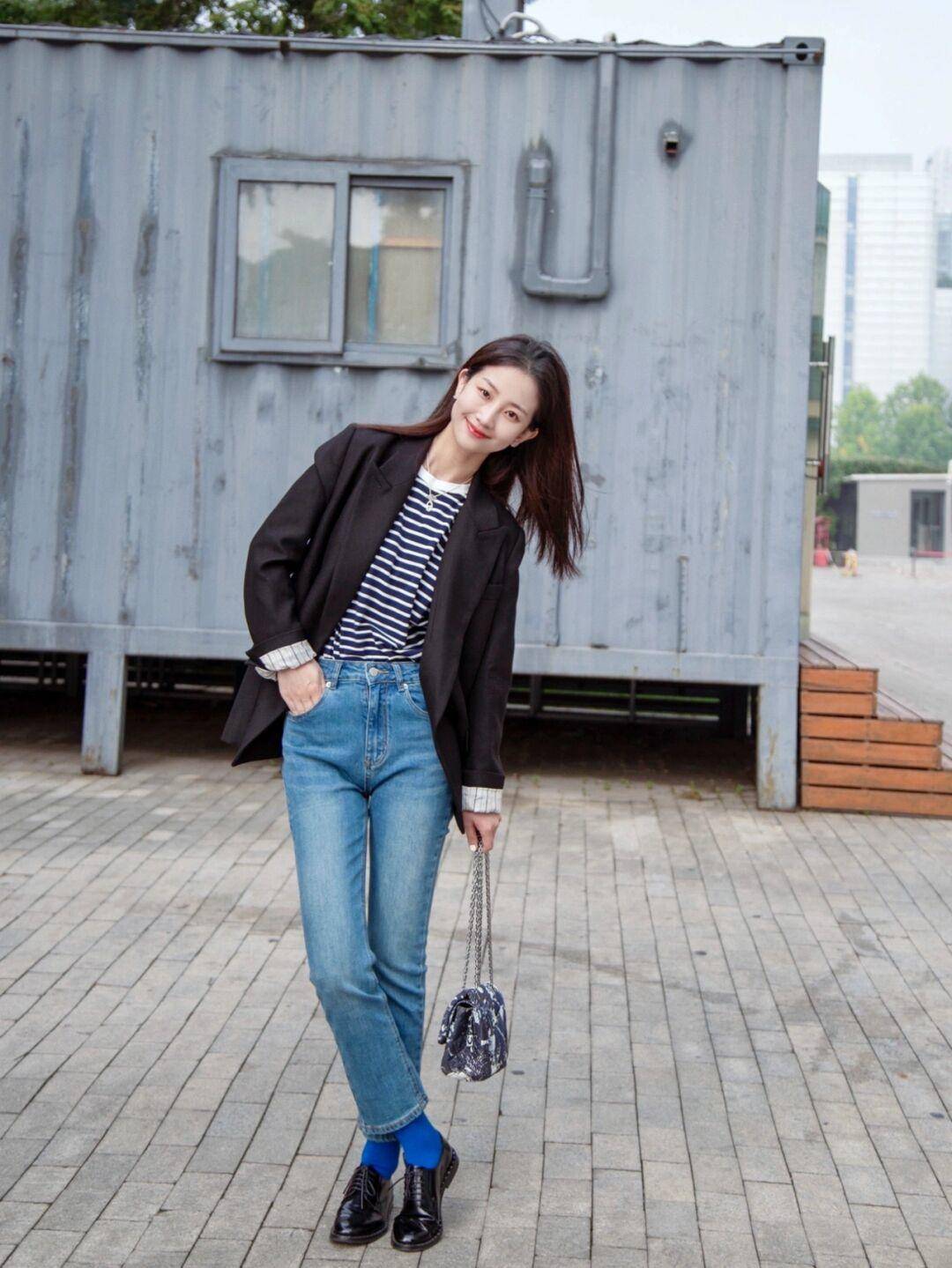 显得 黑白西装别乱穿,春天建议这样搭配,轻松打造非凡魅力