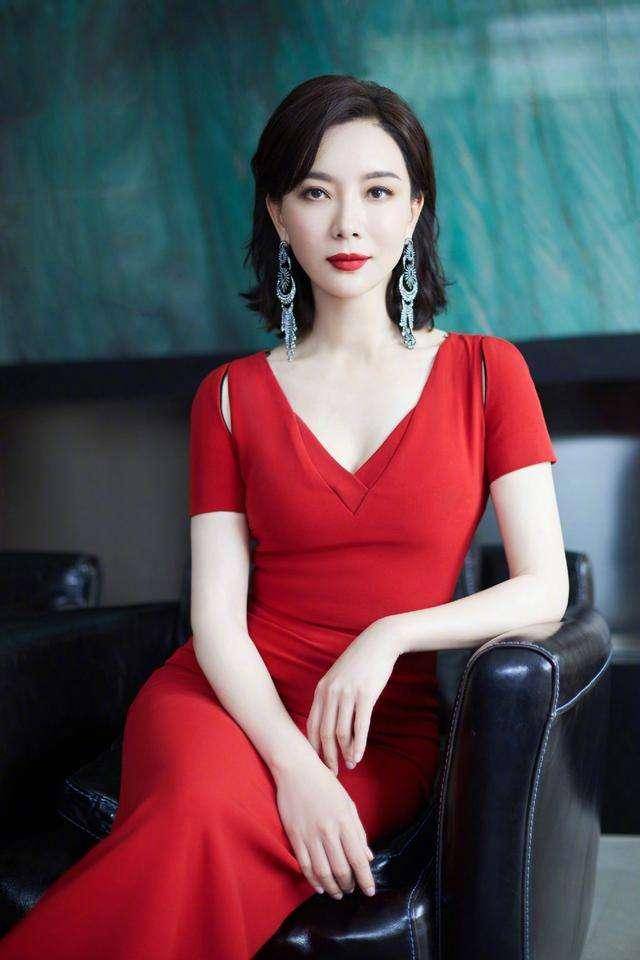 少玩别做“丑女人”！学会这24个精致女人的小习惯，气质好过陈数袁泉