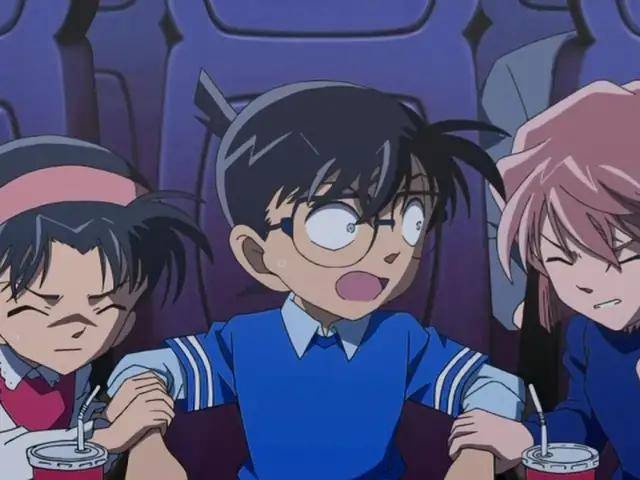 步美可以理解,,可小哀……都进过组织了怎么会怕这个,,柯南:左右为难