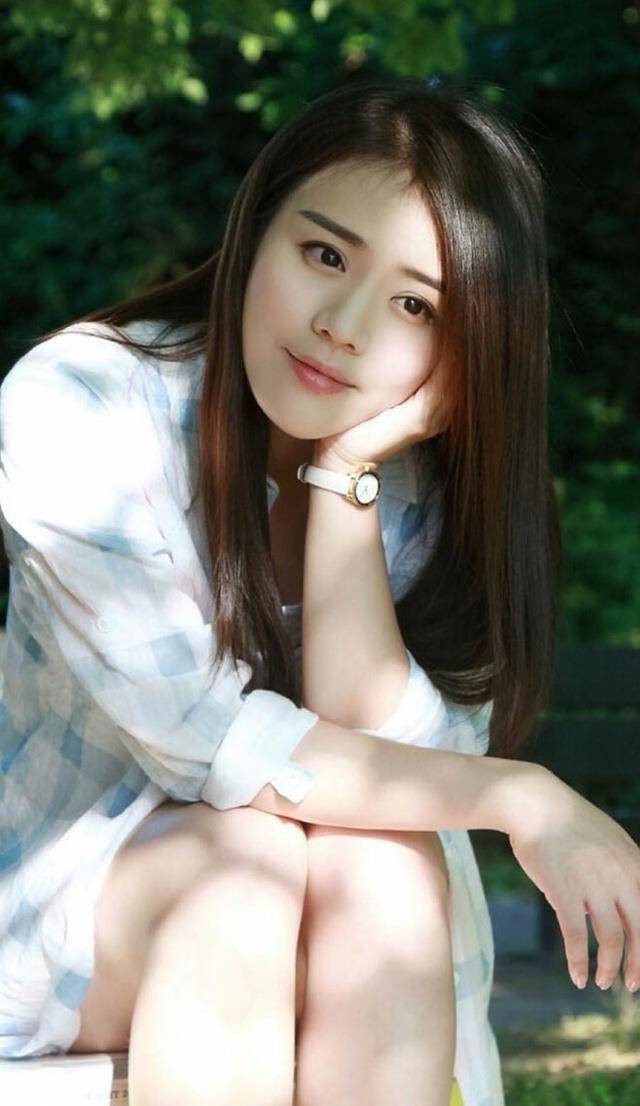 分析她是怎么做到胖了还能这么好看的？