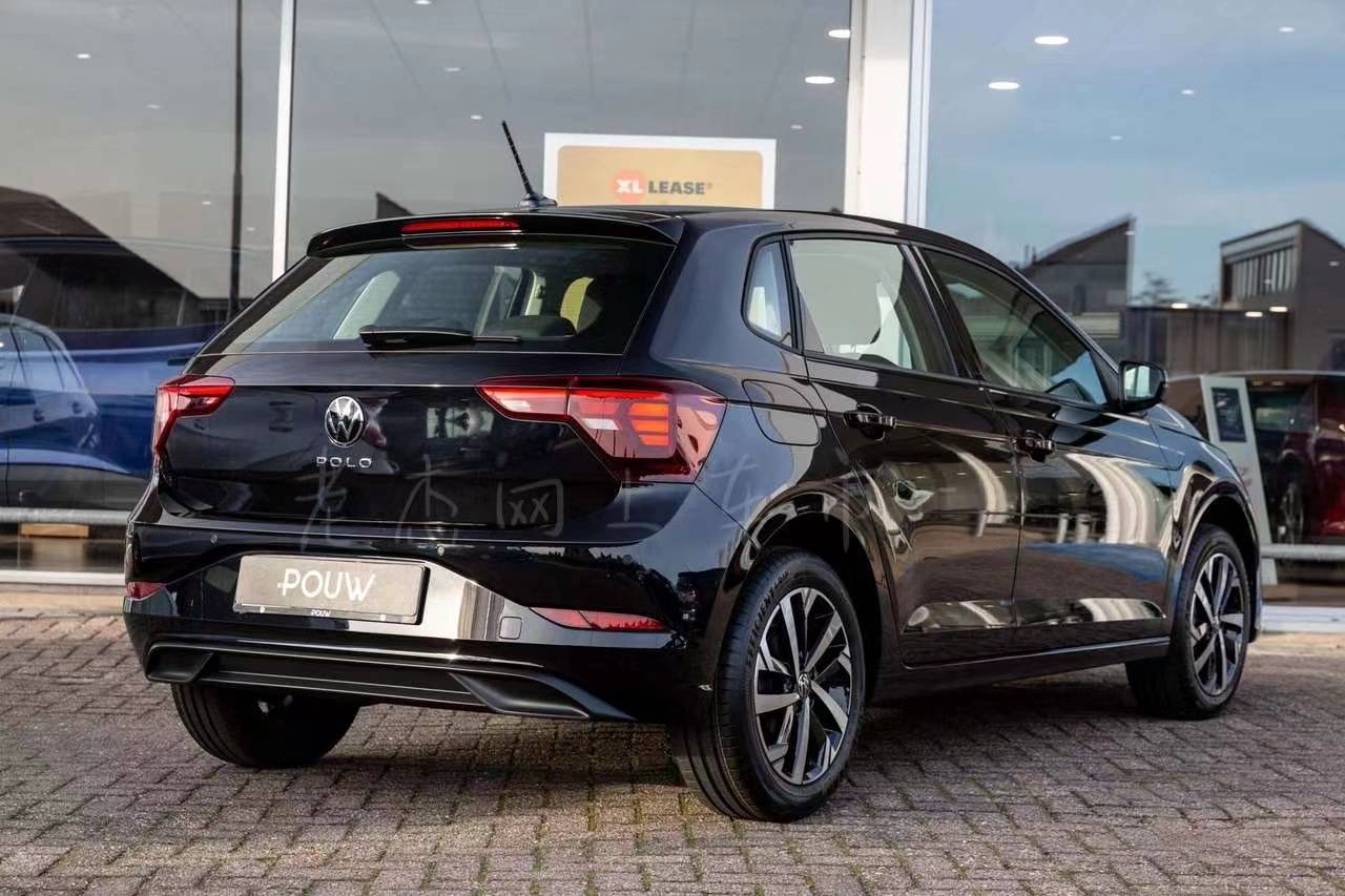 原创新一代polo黑武士亮相宽体车身15t竞争飞度犀利又帅气