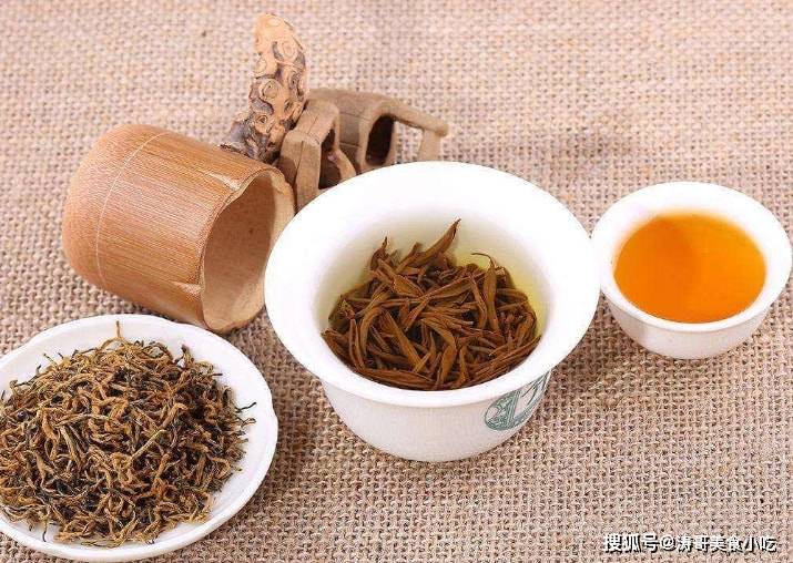 黑白绿红乌龙普洱全面分析,你喝过最好喝的是哪种_色泽_香气_茶叶