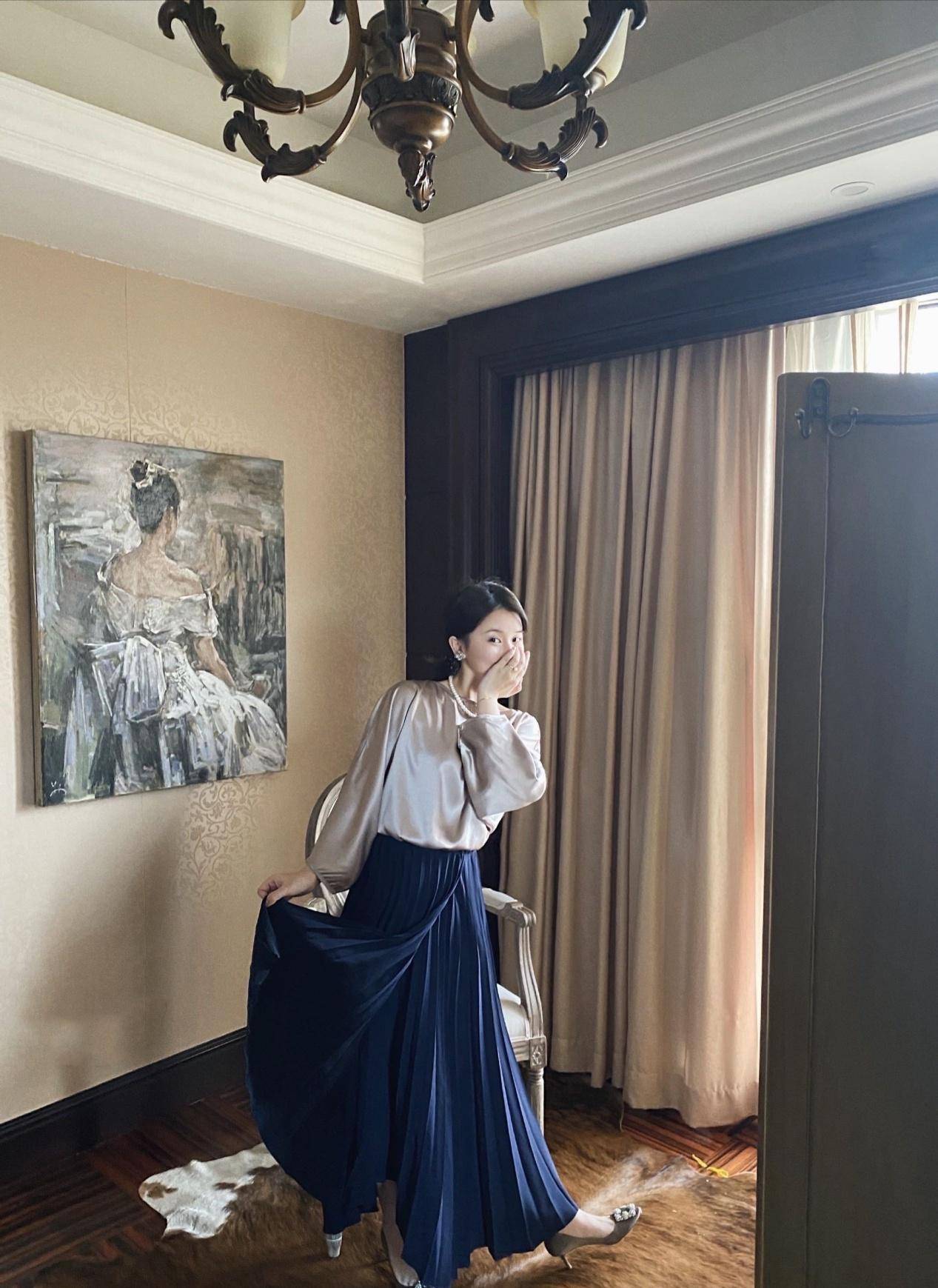 服装 超级简单的春季穿搭，简约大气很时尚，让你穿出高级气质