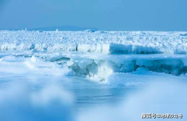 2022年2月份白令海的浮冰覆盖面积，达到2013年以来的同期最大值