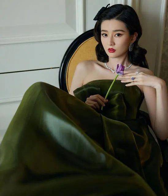 永久网友“血书”乔欣古装造型半永久，究竟美在哪点？