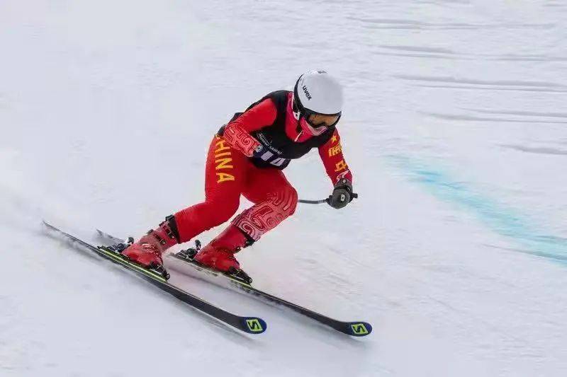 训练|盘锦姑娘，在北京冬残奥会将参加高山滑雪比赛