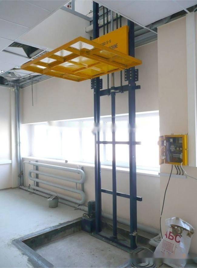 4,强驱式别墅电梯强驱式,顾名思义就是强制驱动,所以单从名字就可以听