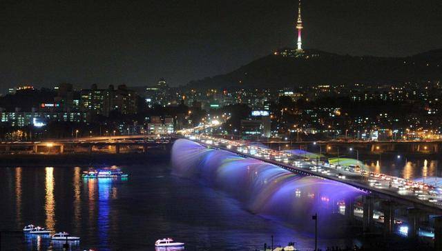 韩国把沿用600年的汉城，改名为首尔，为啥不顺便把汉江也改了