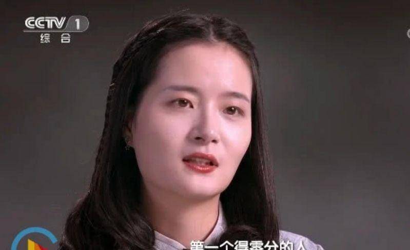 因为|董卿退居幕后，才华才得到公正评价，「诗词大会」新主持让人叹气