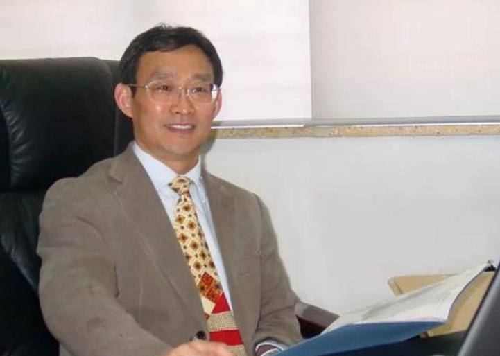 原创陈进留学美国工作多年突然回国研究芯片骗取了11亿科研经费