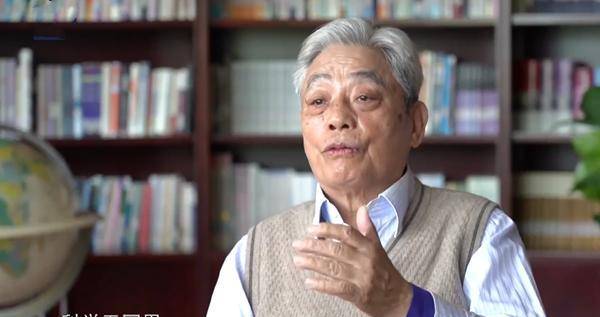 此后,王阳元院士带领百名专家于1975年成功研发出1024bitmos动态存储