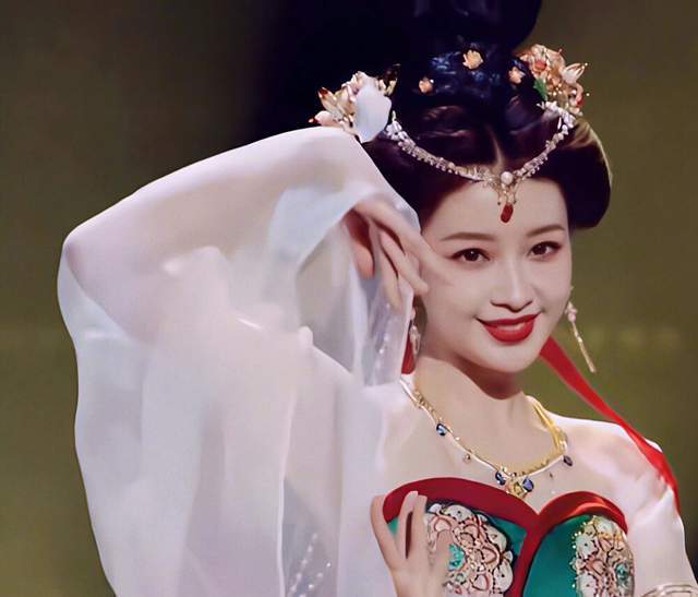 美人5位被造型耽误的古装美人！综艺里很惊艳，剧里怎么就一般般呢
