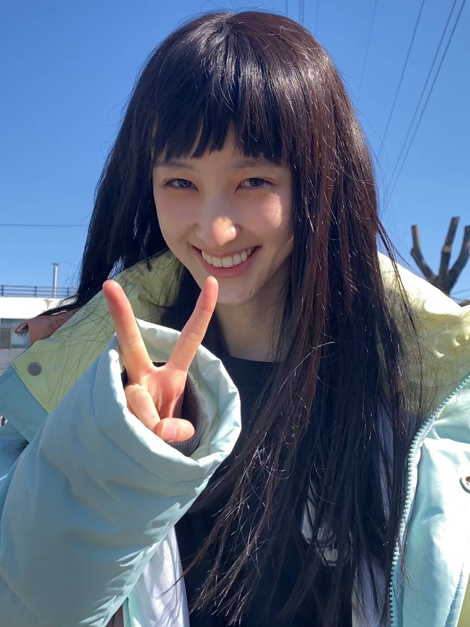 至于歌手华晨宇为何会与网红兼演员的王悦伊走到一起?