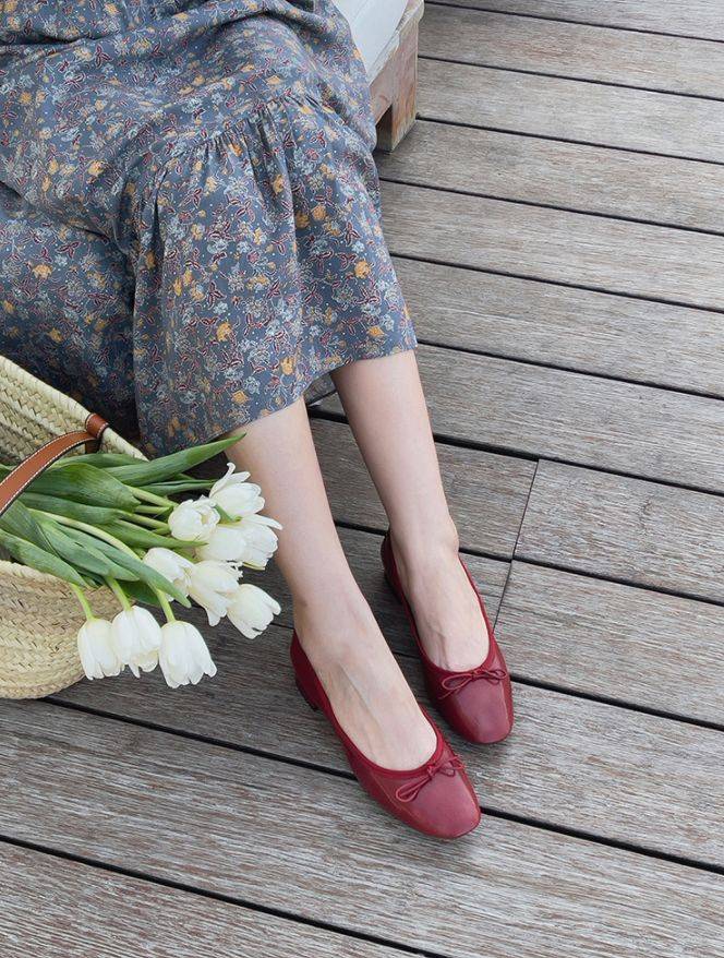 春天靴子可以收起来了 今年流行“跳舞鞋+半裙” 优雅还显腿长-家庭网
