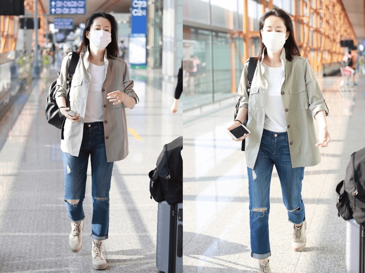 岁数 刘敏涛的身材管理真到位,这么大岁数还有小蛮腰,穿搭随性好显瘦