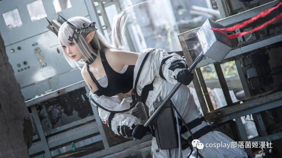 cos:明日方舟泥岩cos正片@南宫_因为_阳炎型_wb