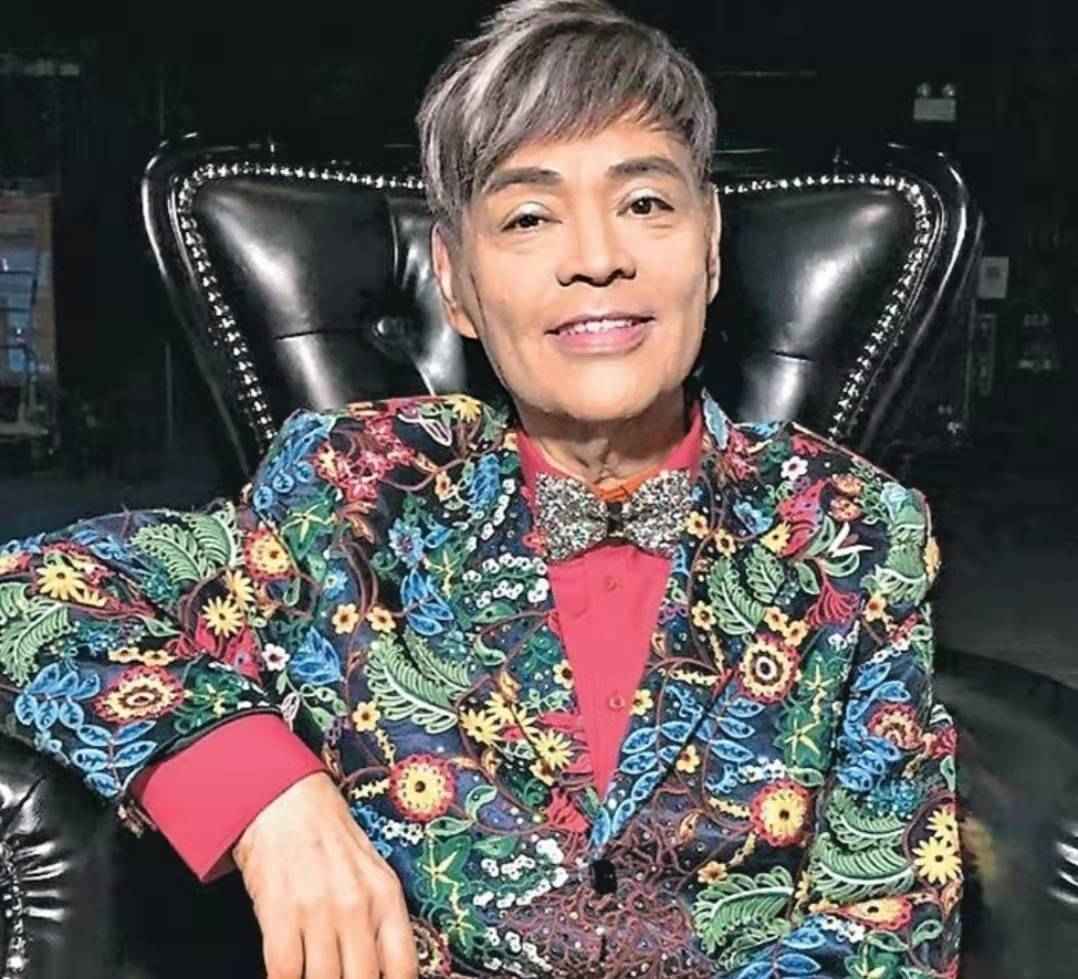 69岁香港知名歌手新冠入院,留院10天终退烧但仍有炎症_张伟文_方俊