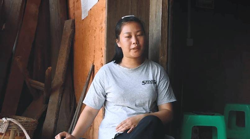 洪霞妹儿:富家女为爱嫁到农村三年生三胎,公婆:能生多生!